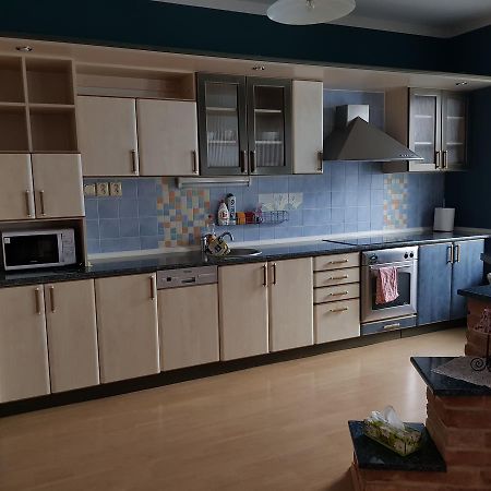 Restaurace U Marty Hotel Dubí Екстериор снимка