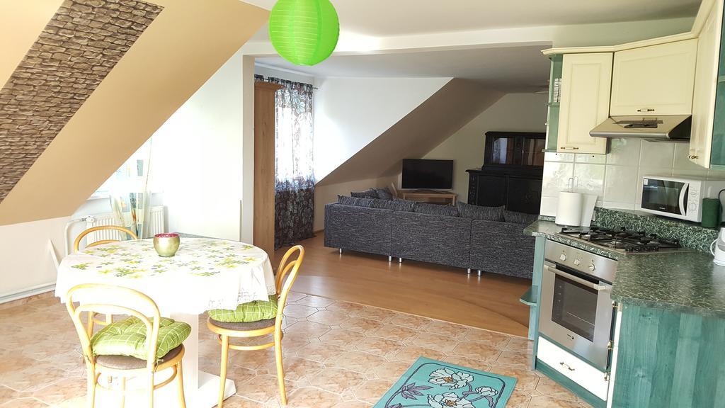 Restaurace U Marty Hotel Dubí Екстериор снимка