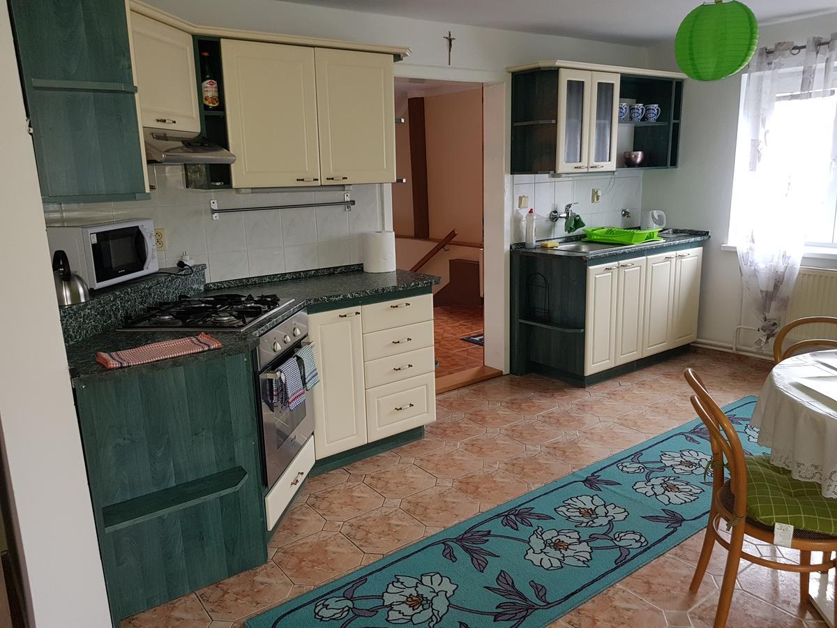 Restaurace U Marty Hotel Dubí Екстериор снимка