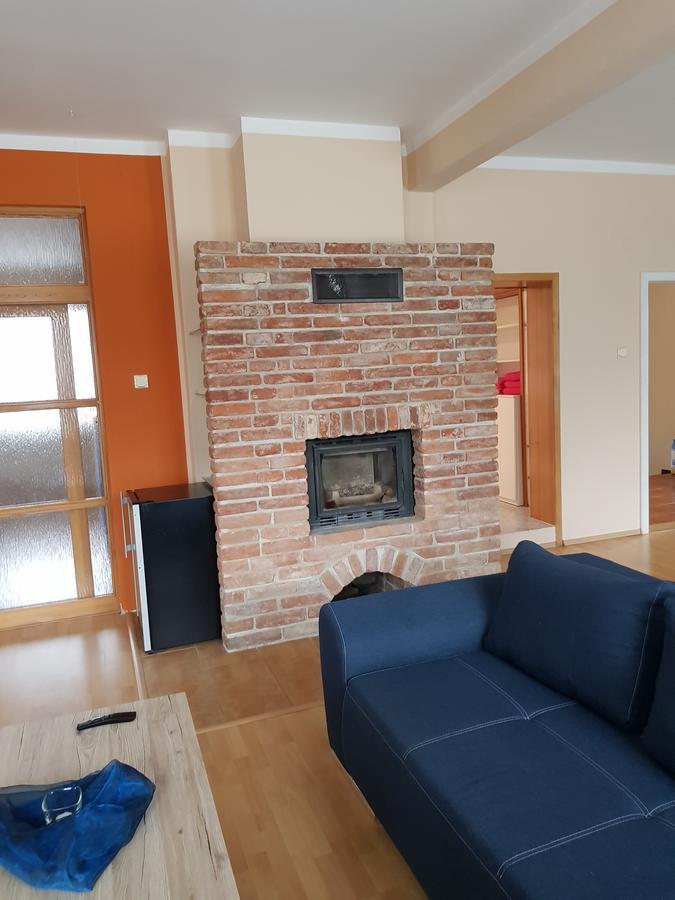 Restaurace U Marty Hotel Dubí Екстериор снимка